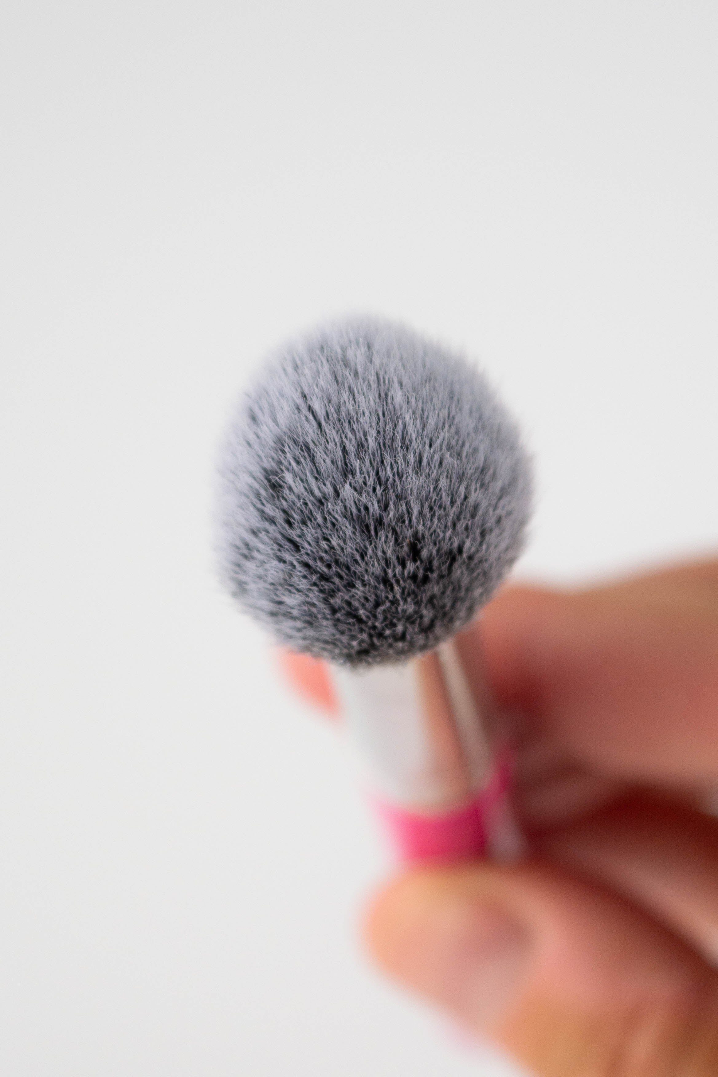PC15 Cheek Definer Brush