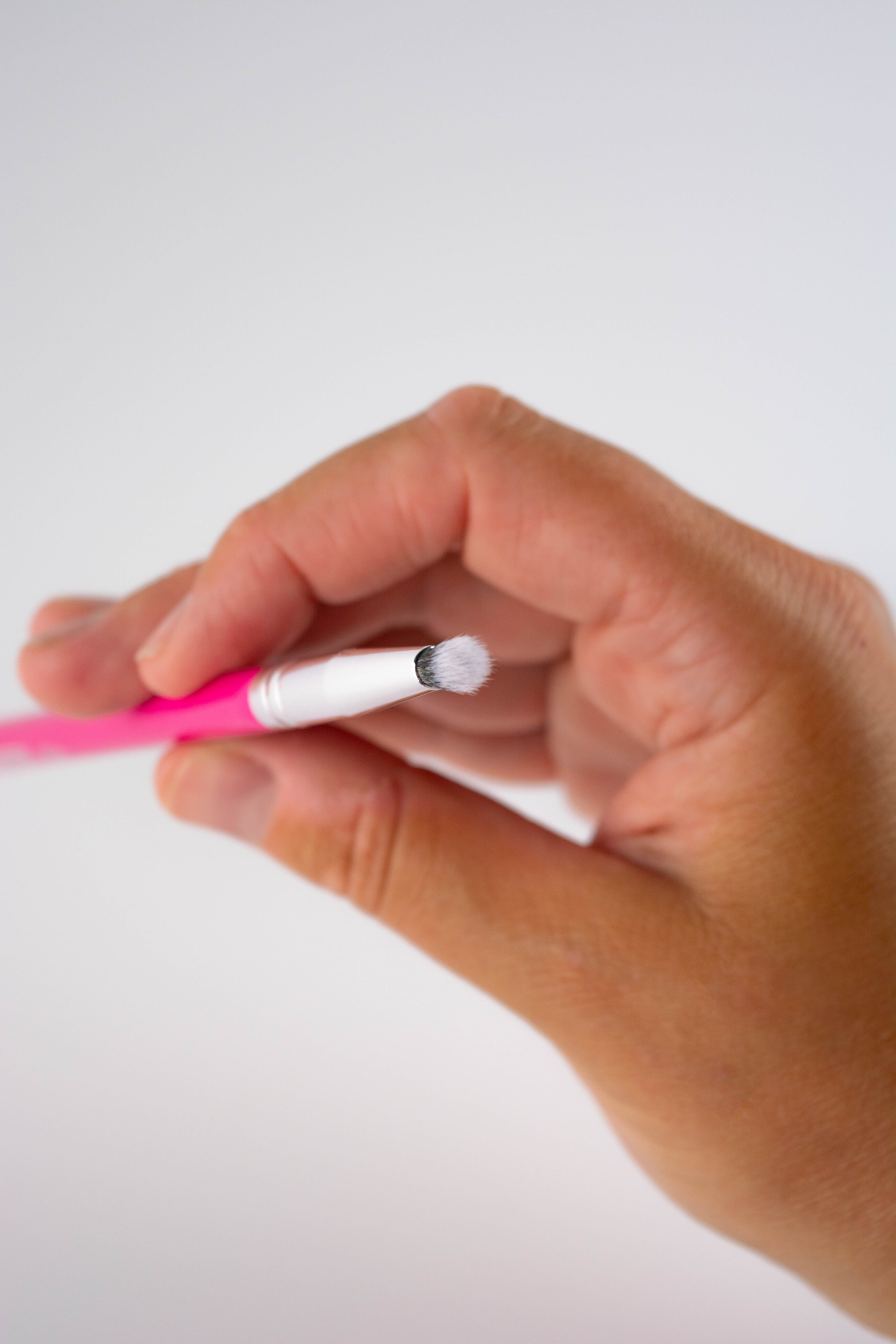 PC27 Fluffy Pencil Brush