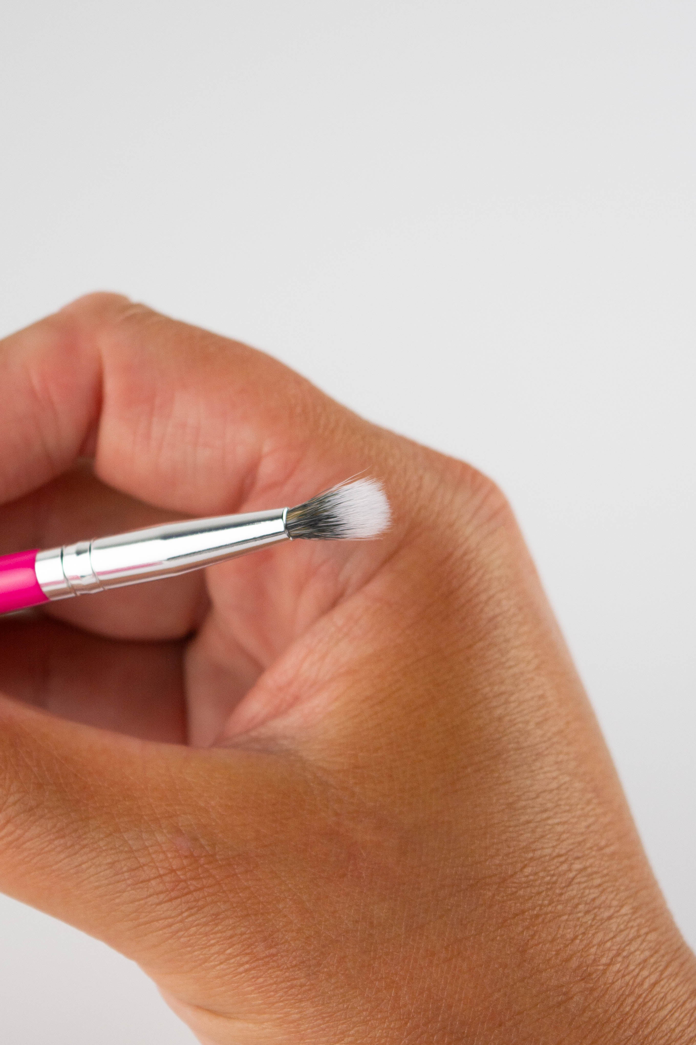 PC28 Petite Fluffy Brush