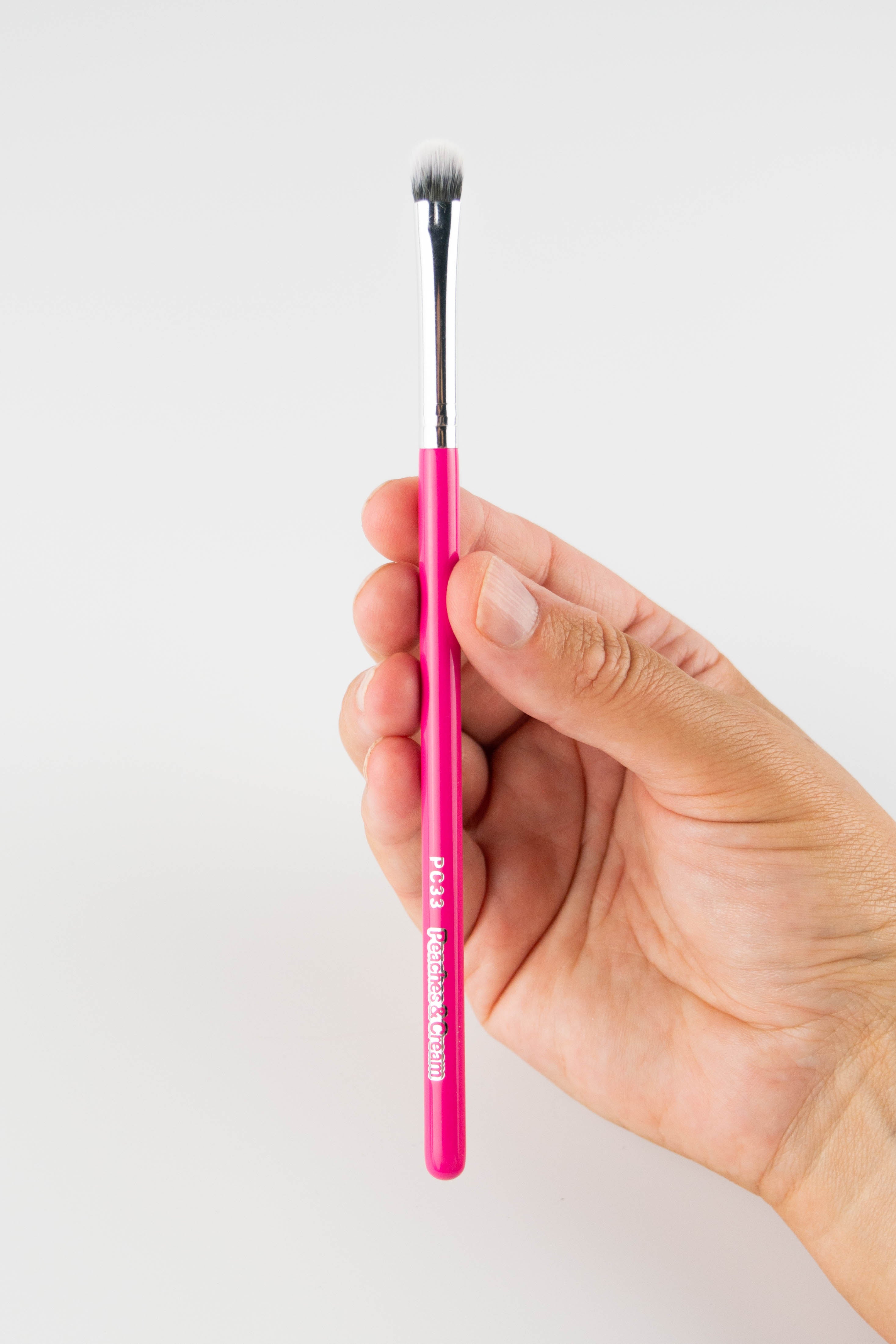 PC33 Flat Eyeshadow Brush