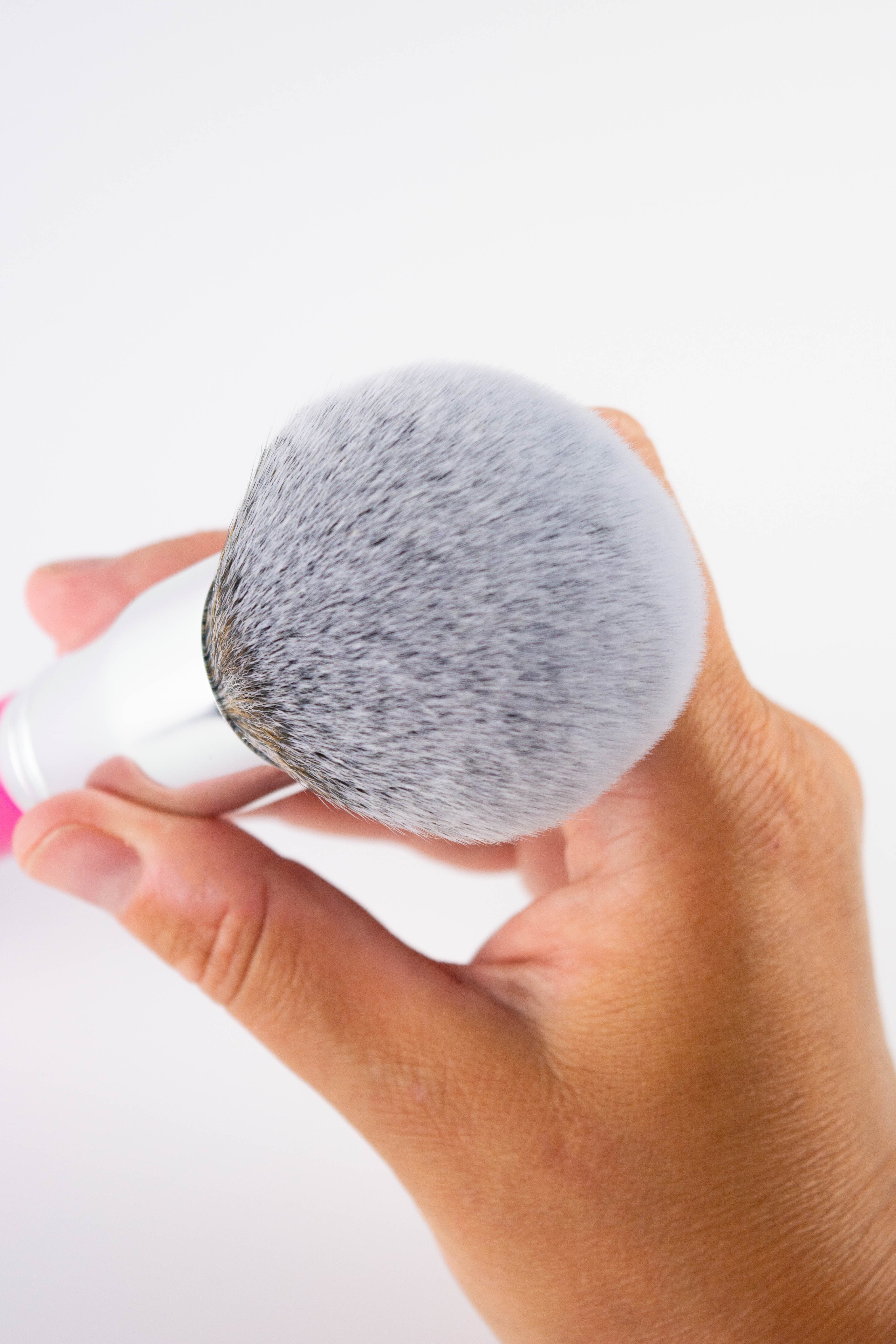 PC40 Face & Body Brush