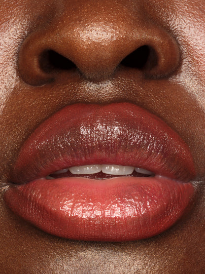 Tanline Lip Liner
