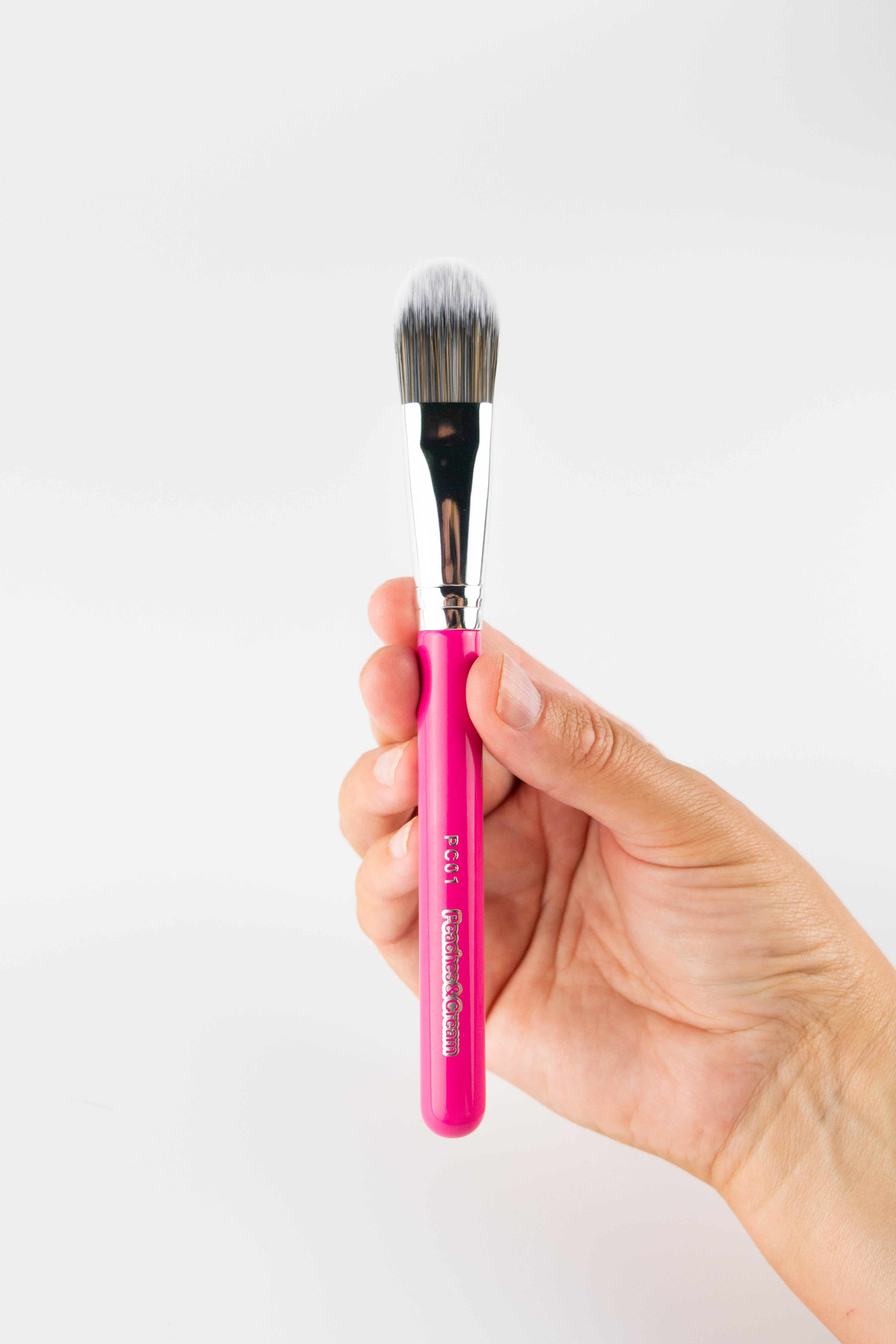 PC01 Foundation Brush