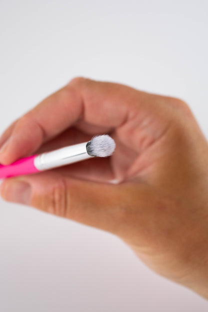 PC34 Tapered Crease Brush
