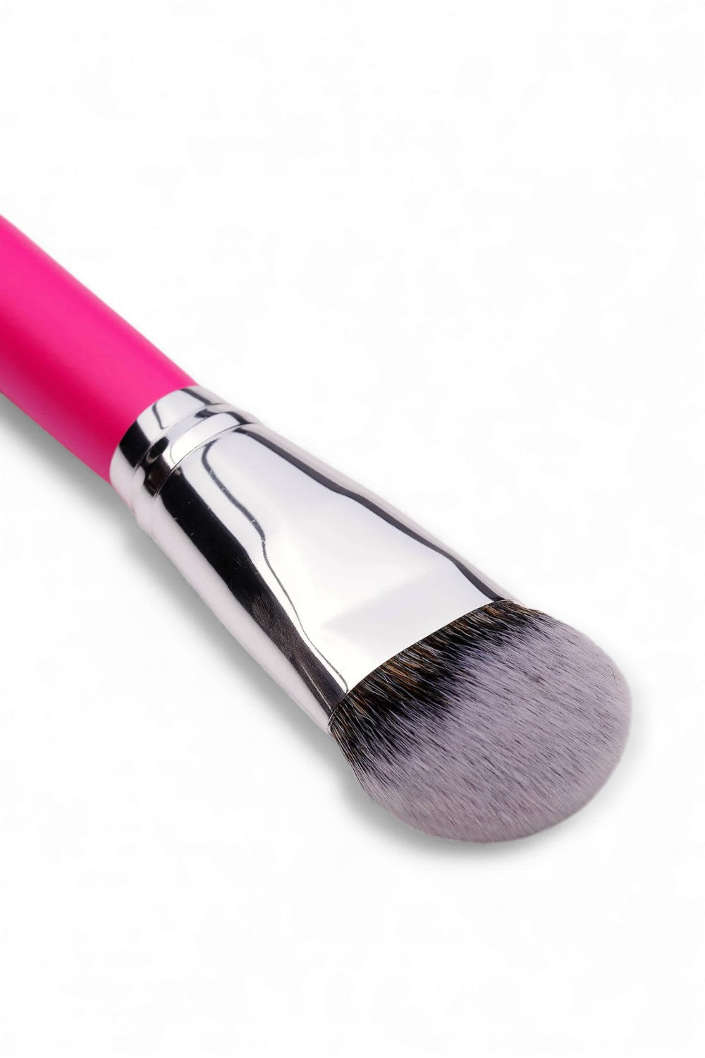 PC06 Wide Flat Foundation Brush