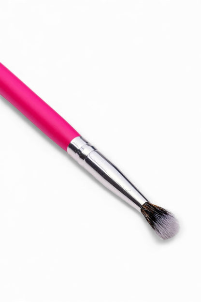 PC28 Petite Fluffy Brush