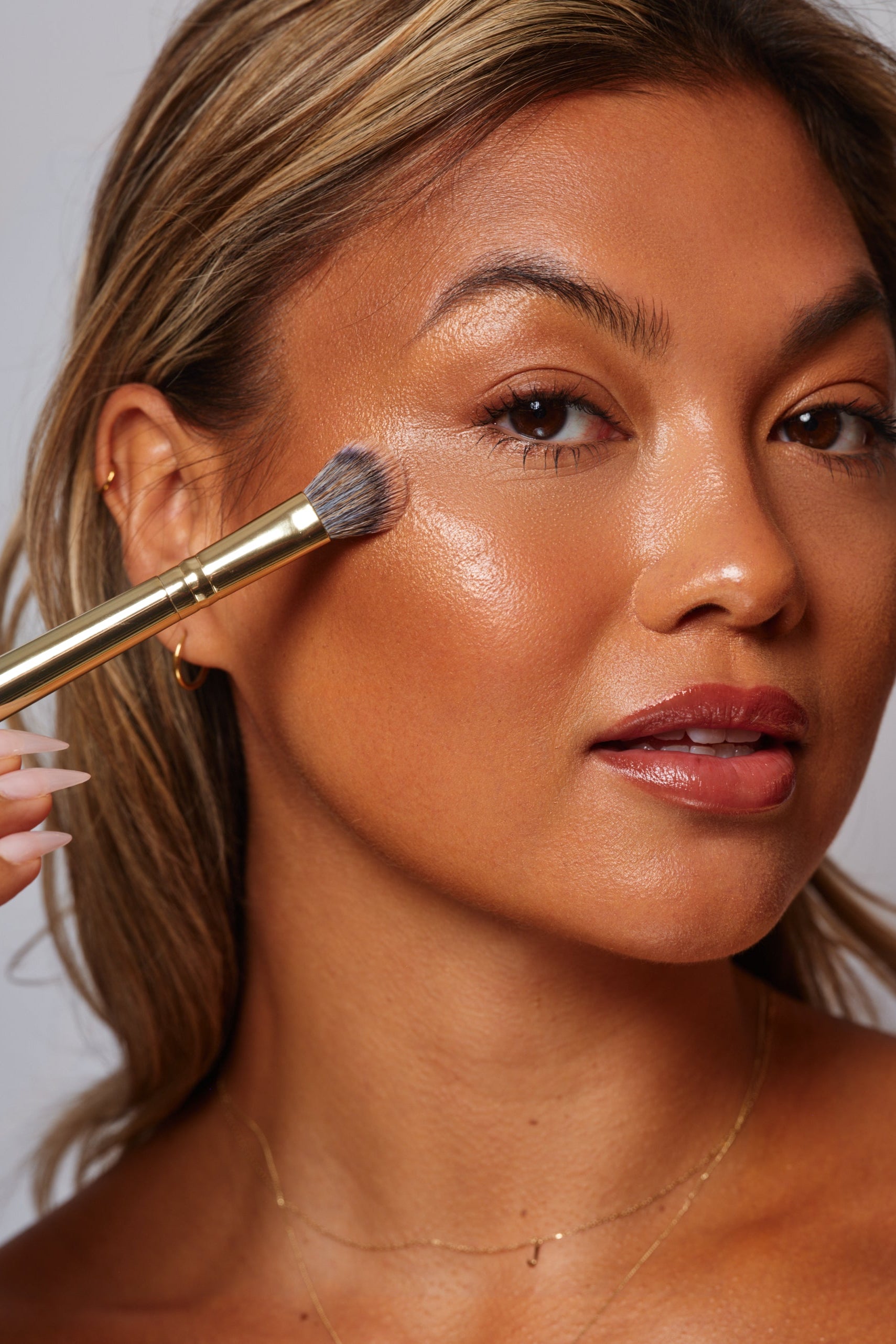 Sunlight Highlighter Balm