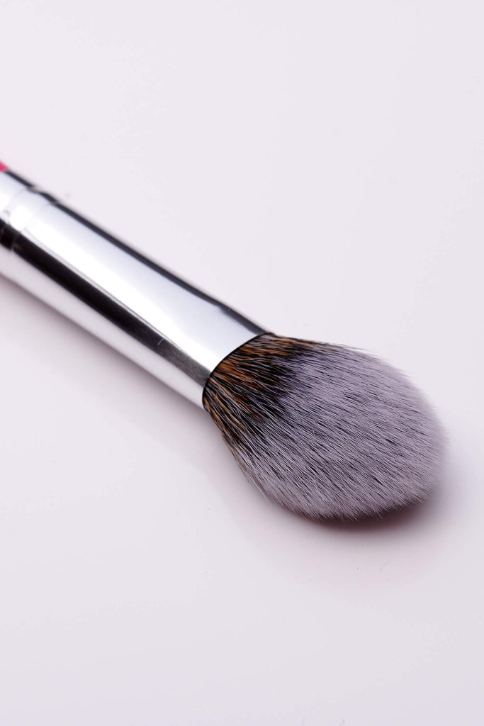 PC27 Petite Cheek Brush