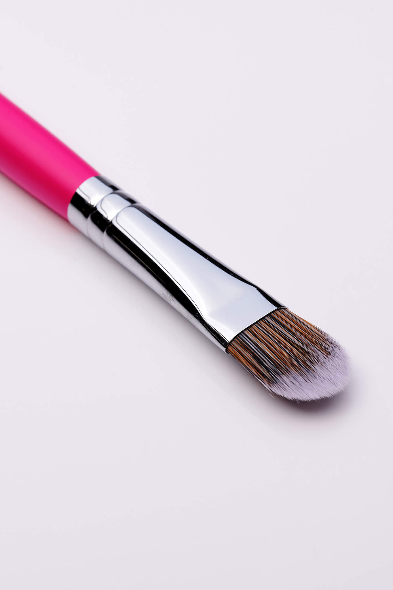 nedsænket Ultimate købmand PC50 Flat Concealer Brush | Vegan Makeup Brushes | Peaches and Cream